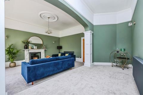 2 bedroom apartment to rent, Magdala Road, Nottingham, NG3