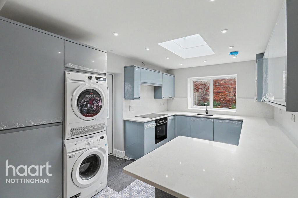 House in Nottingham, Radford - View 4