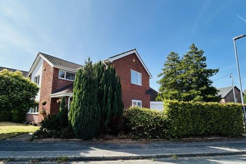 4 bedroom detached house for sale, Springfield Avenue, Lymm, WA13