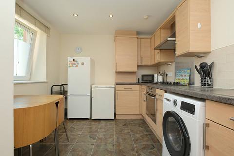 2 bedroom ground floor flat for sale, 3/1 North Pilrig Heights, Edinburgh, EH6 5FF