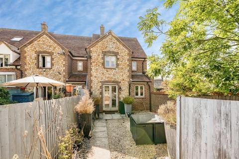 2 bedroom end of terrace house for sale, Hill Road, Lewknor, Watlington