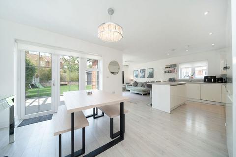 4 bedroom semi-detached house for sale, Colborne Close, Iver SL0