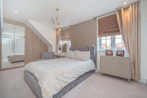 4 bedroom semi-detached house for sale, Colborne Close, Iver SL0