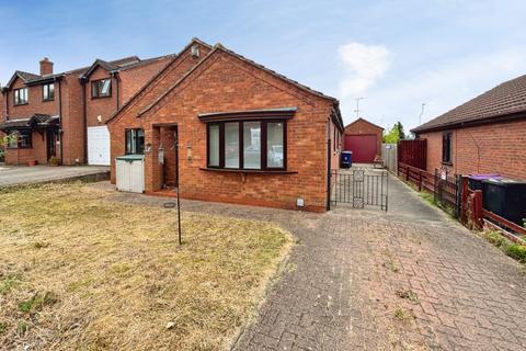 3 bedroom detached bungalow for sale, Warren Close, Gainsborough