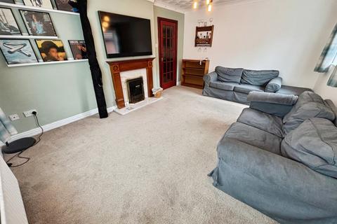 3 bedroom detached bungalow for sale, Warren Close, Gainsborough