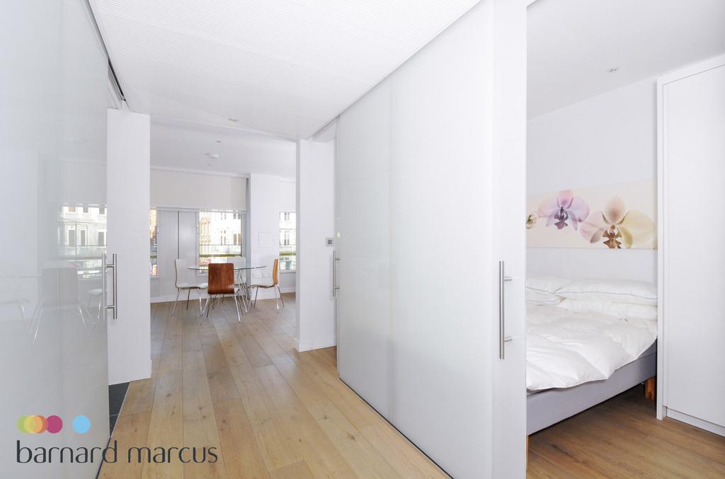 Apartment in London, St Giles, Bloomsbury - More