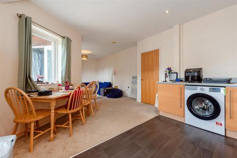 2 bedroom flat for sale, Portfield Place, Church Road, Chichester