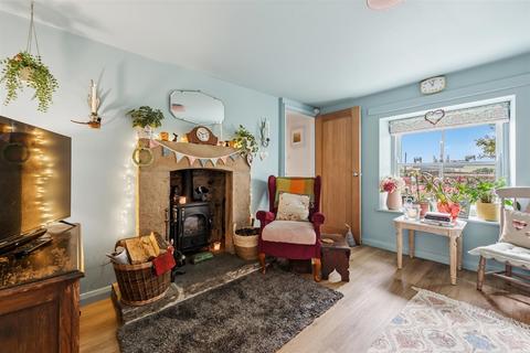 2 bedroom end of terrace house for sale, Biggin, Buxton