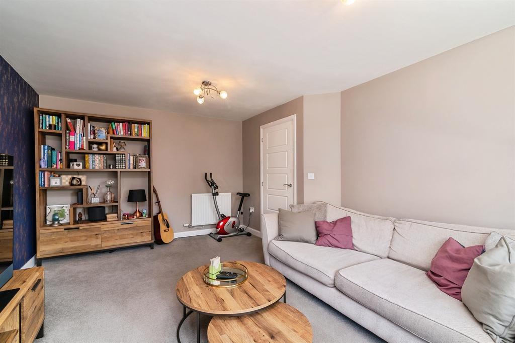 House in Nottingham, Nottinghamshire - View 3