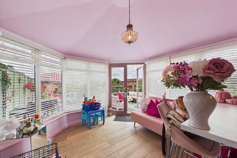 2 bedroom end of terrace house for sale, Wargrove Drive, Sandhurst, Berkshire, GU47