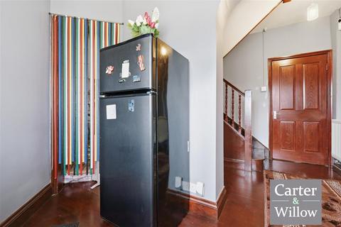 4 bedroom semi-detached house for sale, Baron Road, Dagenham, Essex