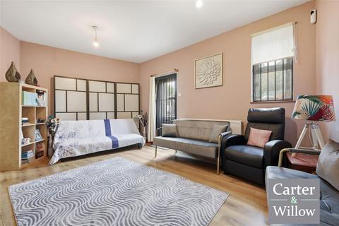 4 bedroom semi-detached house for sale, Baron Road, Dagenham, Essex