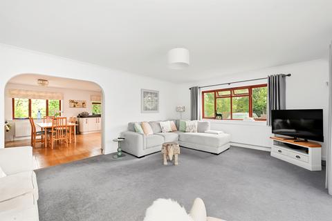 3 bedroom detached bungalow for sale, Cholesbury Road, Wigginton, Tring