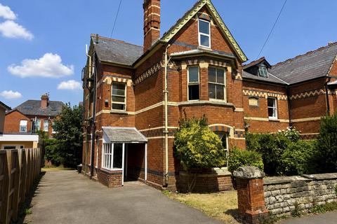 6 bedroom semi-detached house for sale, St. James Road, Hereford