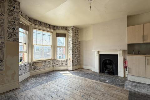 6 bedroom semi-detached house for sale, St. James Road, Hereford
