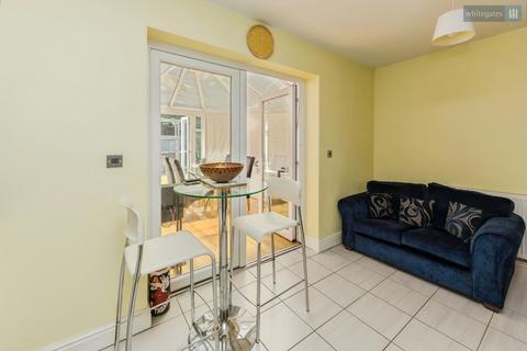 4 bedroom townhouse for sale, Imperial Court, Cheshire CW5
