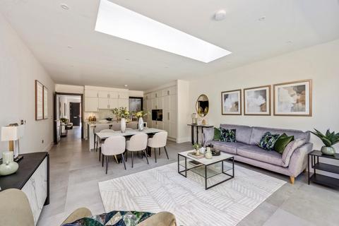 undefined, Ridgeland Place, Cobham KT11.