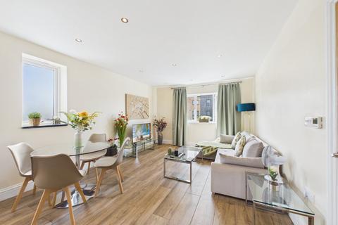 2 bedroom flat to rent, Danish Court, 3-5 St. Peters Road, Maidenhead, Berkshire, SL6