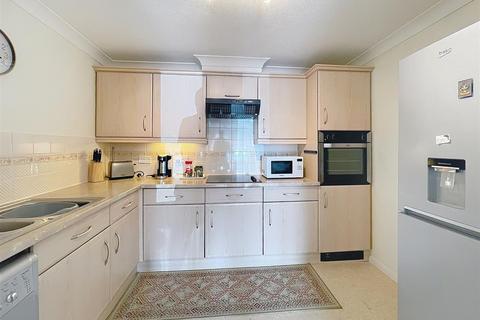 2 bedroom apartment for sale, Ashdene Gardens, Kenilworth