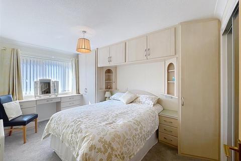 2 bedroom apartment for sale, Ashdene Gardens, Kenilworth
