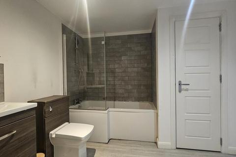 2 bedroom apartment to rent, Waltons Parade, Preston