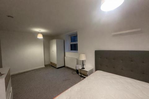 2 bedroom apartment to rent, Waltons Parade, Preston