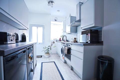 2 bedroom flat for sale, Belgrave Hill, Bristol, BS8