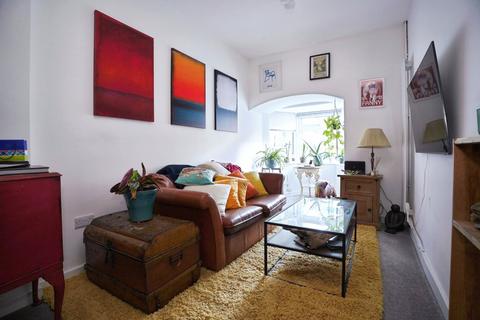 2 bedroom flat for sale, Belgrave Hill, Bristol, BS8