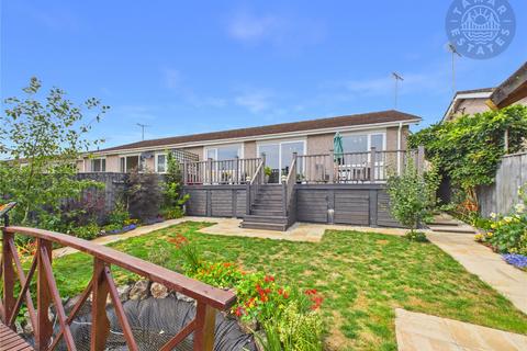 2 bedroom bungalow for sale, | IMMACULATELY PRESENTED | 980 SQ. FT. | 31' KITCHEN/DINING ROOM |