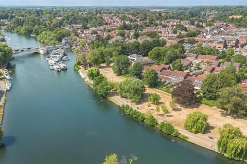 1 bedroom apartment for sale, Crendon Court, Caversham, Reading