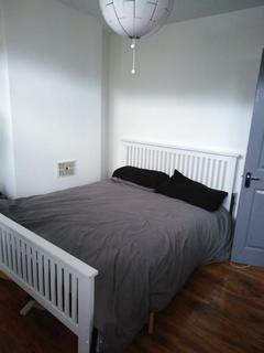 1 bedroom in a house share to rent, Darnley Road
