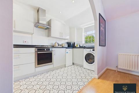 2 bedroom flat for sale, Bridge Court, Welwyn Garden City
