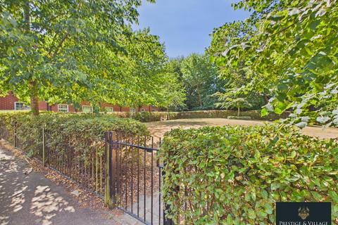 2 bedroom flat for sale, Bridge Court, Welwyn Garden City