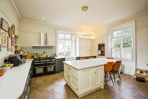 4 bedroom end of terrace house to rent, Ewood Court, Hebden Bridge HX7