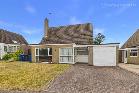 3 bedroom bungalow for sale, Spencer Drive, Royston SG8