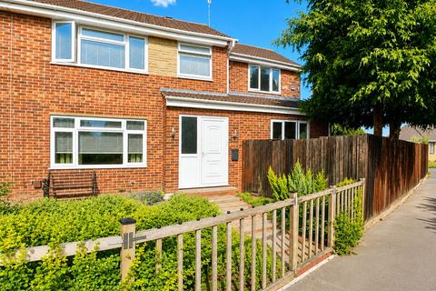 5 bedroom semi-detached house for sale, Thames Avenue, Swindon SN25