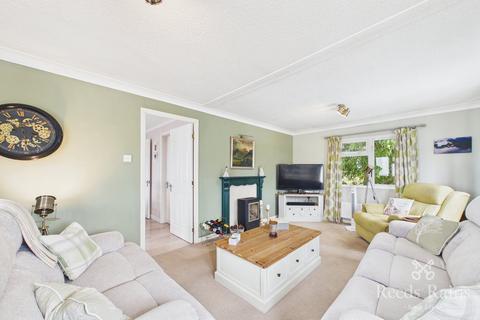 2 bedroom detached house for sale, Ebor Park, York YO23