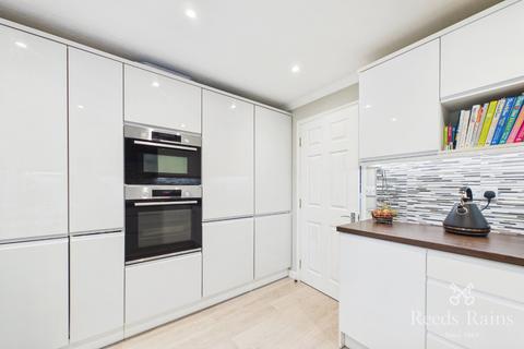 2 bedroom detached house for sale, Ebor Park, York YO23