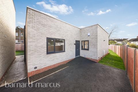 3 bedroom detached bungalow for sale, Hythe Road, Thornton Heath
