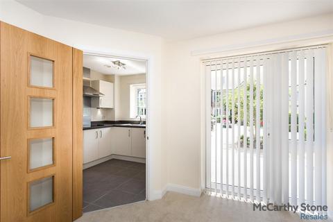 1 bedroom apartment for sale, Roslyn Court, Lisle Lane, Ely, Cambridgeshire, CB7 4FA