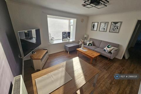 2 bedroom flat to rent, Robins Court, Newark, NG24