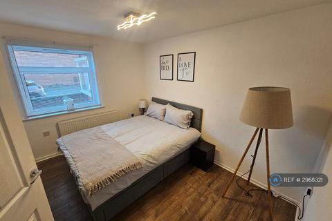 2 bedroom flat to rent, Robins Court, Newark, NG24