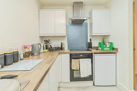 2 bedroom apartment for sale, Avebury Boulevard, Milton Keynes