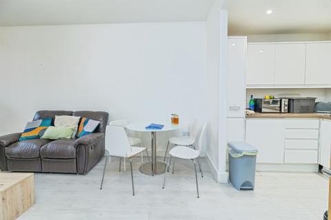 2 bedroom apartment for sale, Avebury Boulevard, Milton Keynes