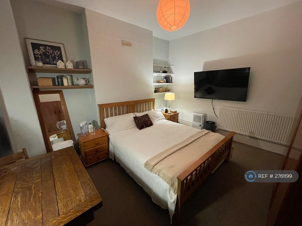 Arran St, Cardiff, CF24, Cardiff