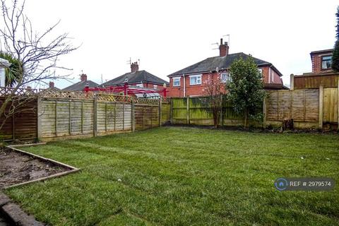 3 bedroom semi-detached house to rent, Clanway Street, Stoke-On-Trent, ST6