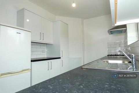 3 bedroom semi-detached house to rent, Clanway Street, Stoke-On-Trent, ST6