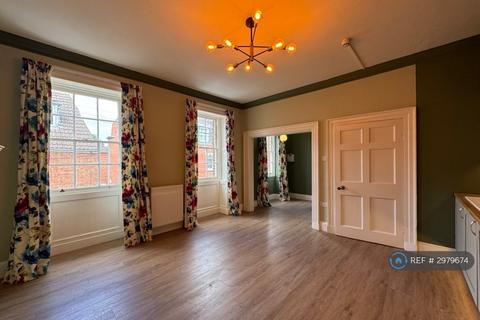 2 bed flat/apartment for rent in Friarn Street, Bridgwater, TA6