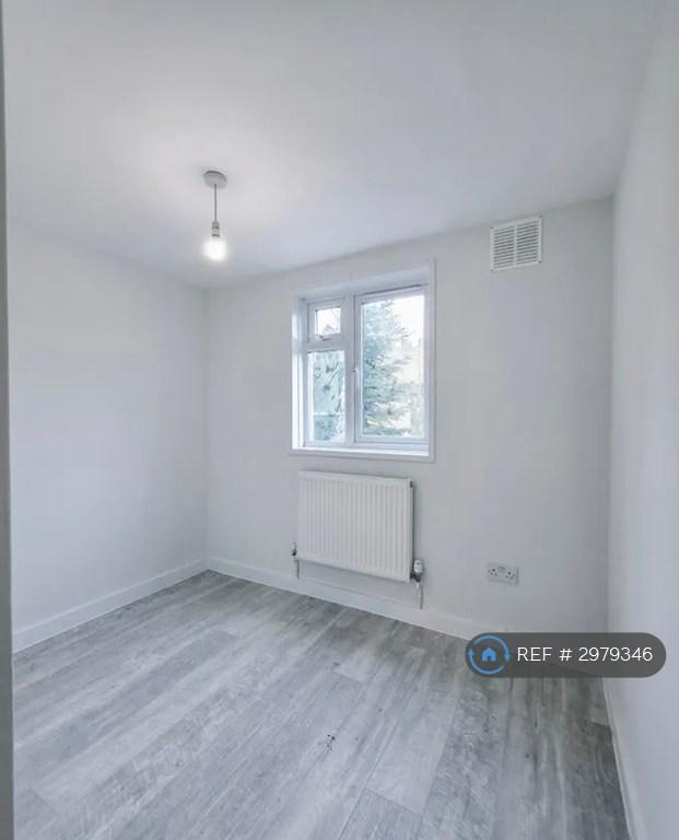Apartment in London - View 3