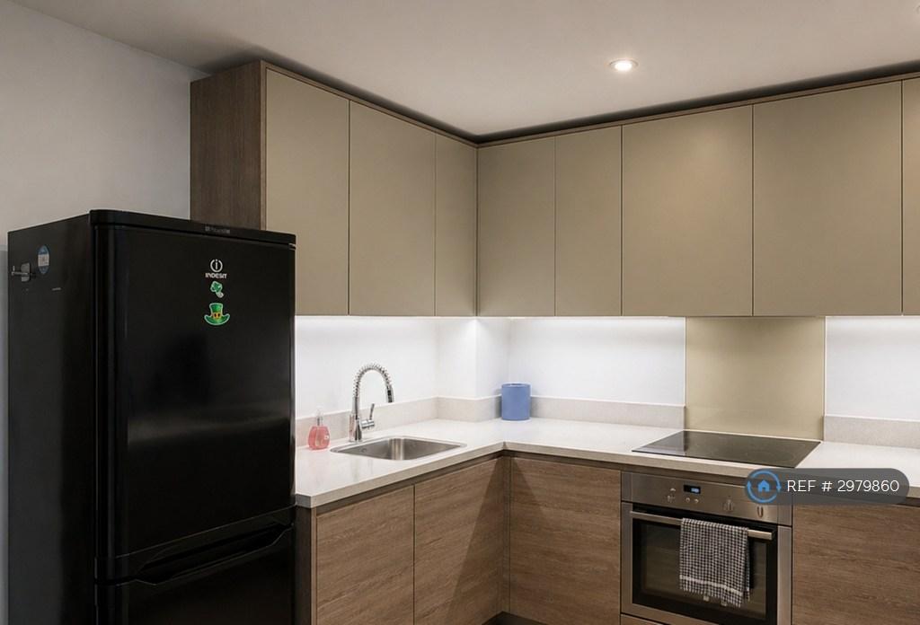 Apartment in London - View 5